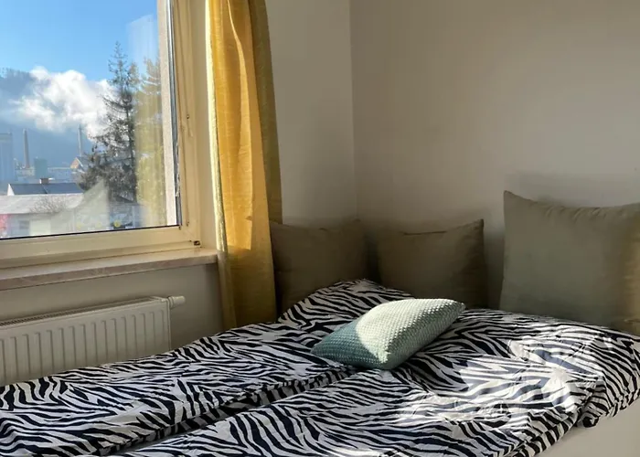 Gemuetliche Nahe Therme & Redbull Ring * 莱奥本